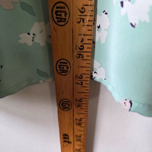 NWOT MOD BOUTIQUE FLORAL SMOCKED SHIRRED TOP SIZE LARGE - Picture 16 of 16